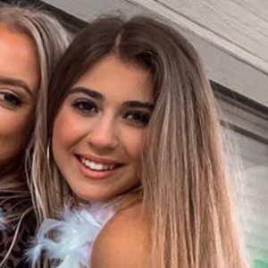 Meet your Posher, Kacey